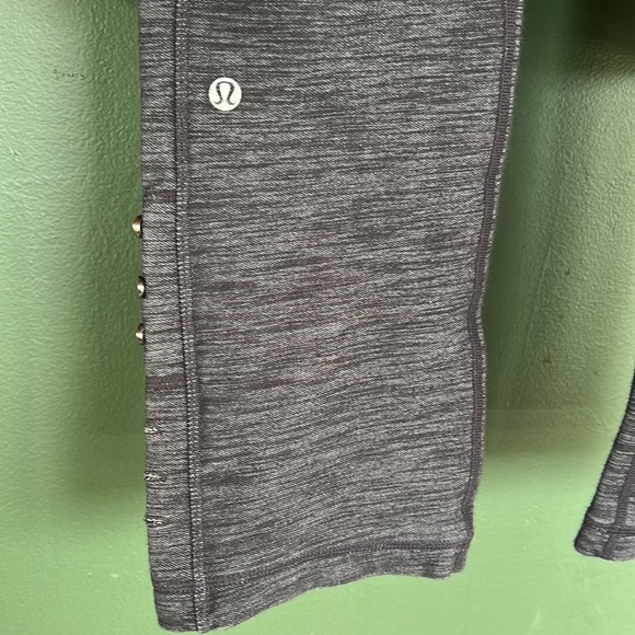 Lululemon Leggings Size 6 - Picture 5 of 10